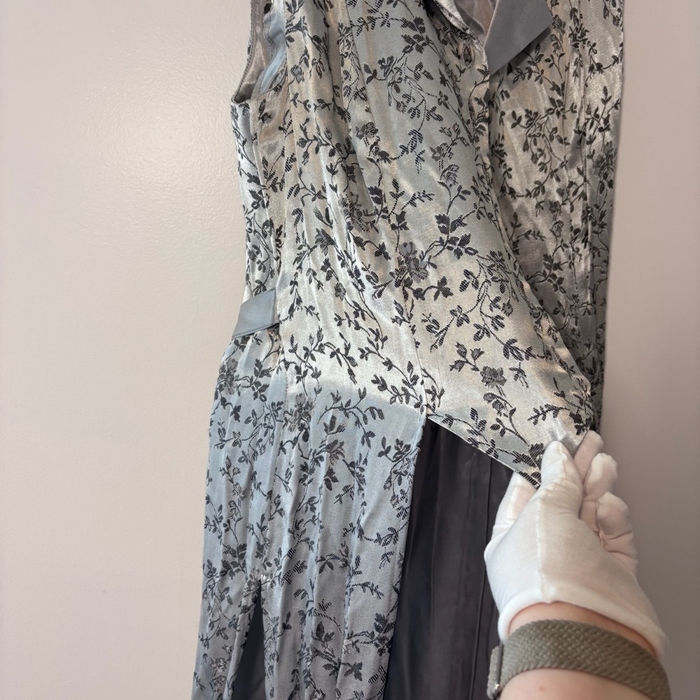 Amanda Lane Vintage Silver Floral Jacquard Satin 2 Piece Vest Pants Set Size 10 - Picture 15 of 15